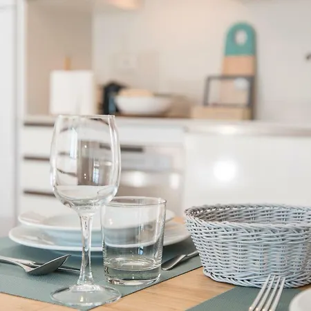 Modern With Ocean View Apartment *