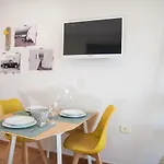 Modern With Ocean View Lägenhet